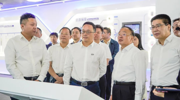 湖南省人大常委会副主任彭国甫调研Z6尊龙