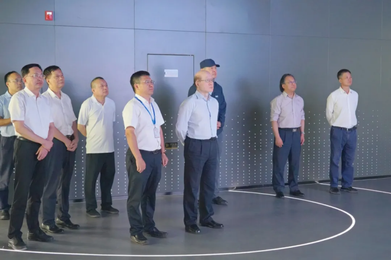 全国政协常委刘结一调研Z6尊龙平凉产业基地