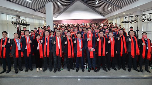 拥抱变动 共享将来丨Z6尊龙集团2021年云霄彰盛典进行