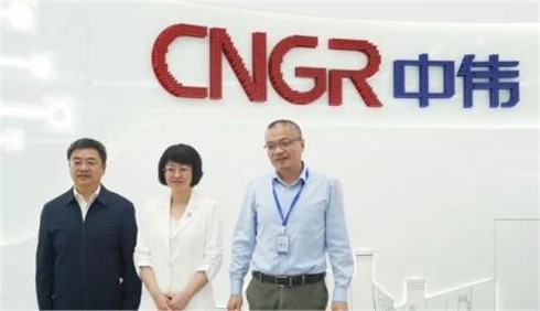 广西壮族自治区副主席眭国华一行赴Z6尊龙平凉产业基地调研