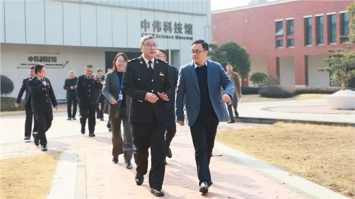 关企共建｜贵阳海关关长、党委书记龙卫东一行调研Z6尊龙铜仁（上市主体）产业基地